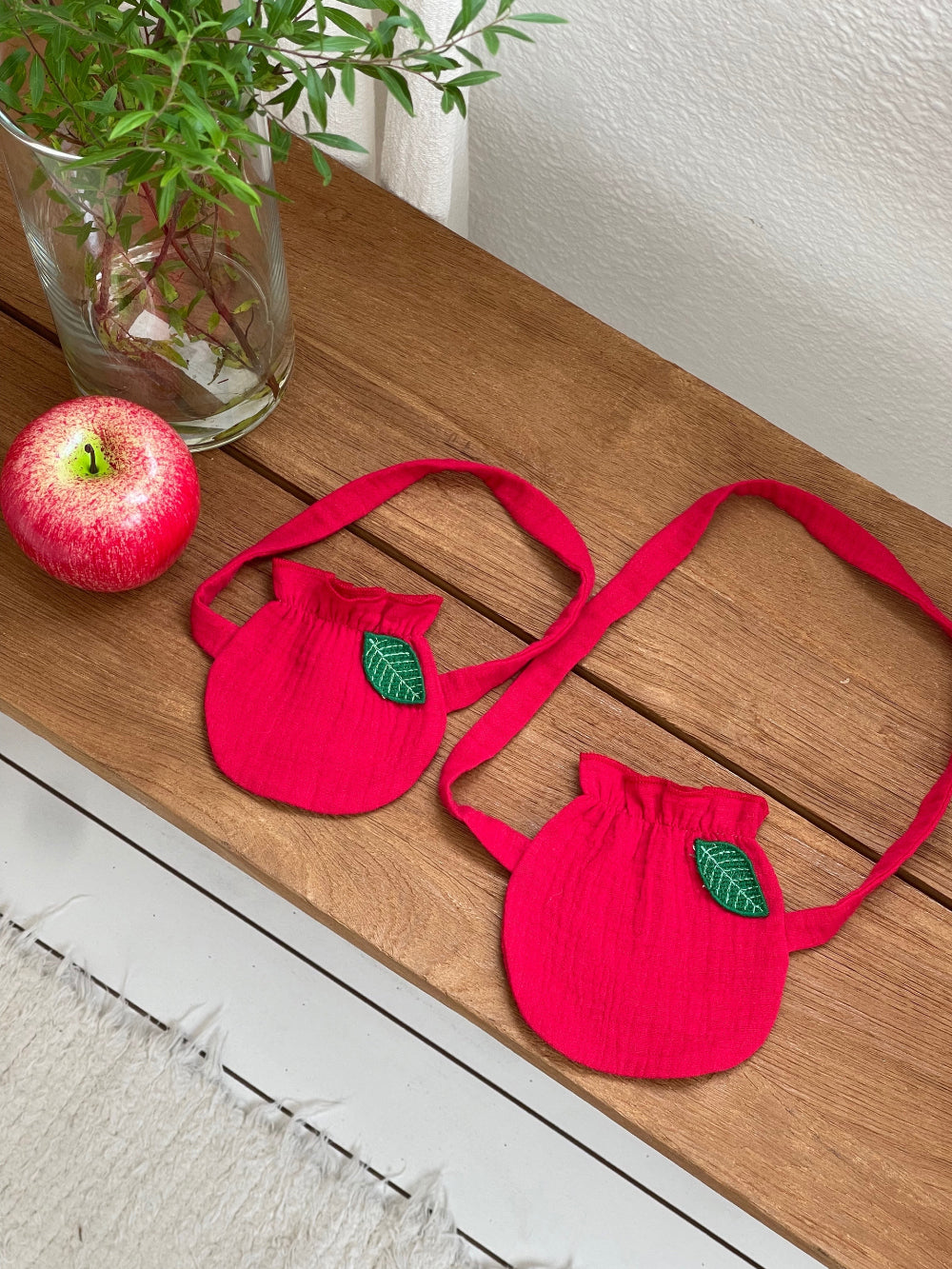 Snow White Hanbok (2 styles)