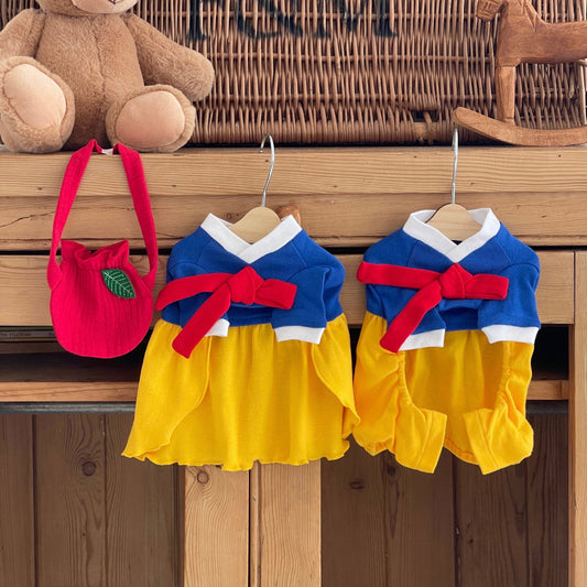 Snow White Hanbok (2 styles)