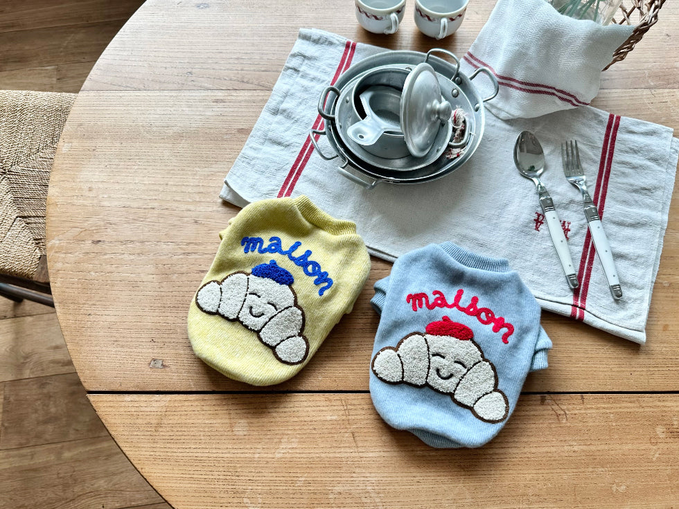 Mallow Puppy Embroidered Sweatshirt (2 colors)