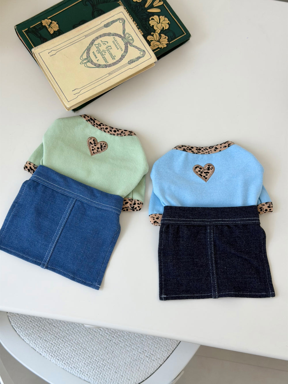 Leopard Heart Top (4 colors)