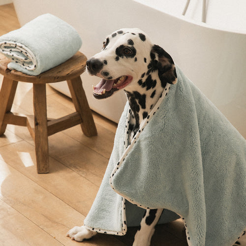 Bite Me X FINCA Dry Me Microfiber Pet Towel Original (2 colors)