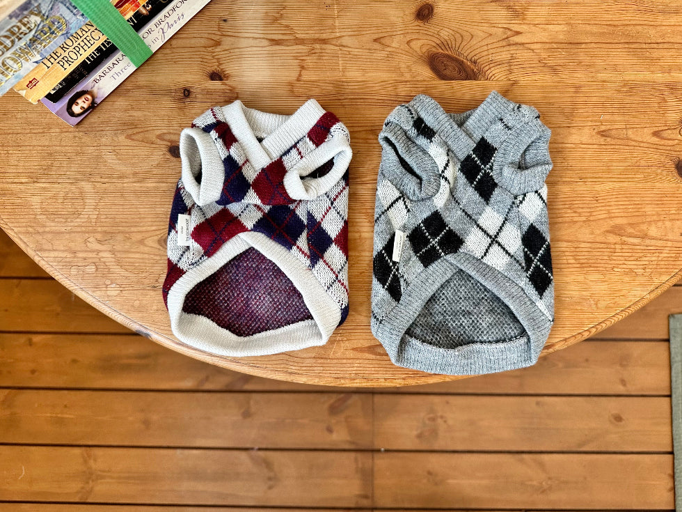 Argyle Knit Vest (2 colors)