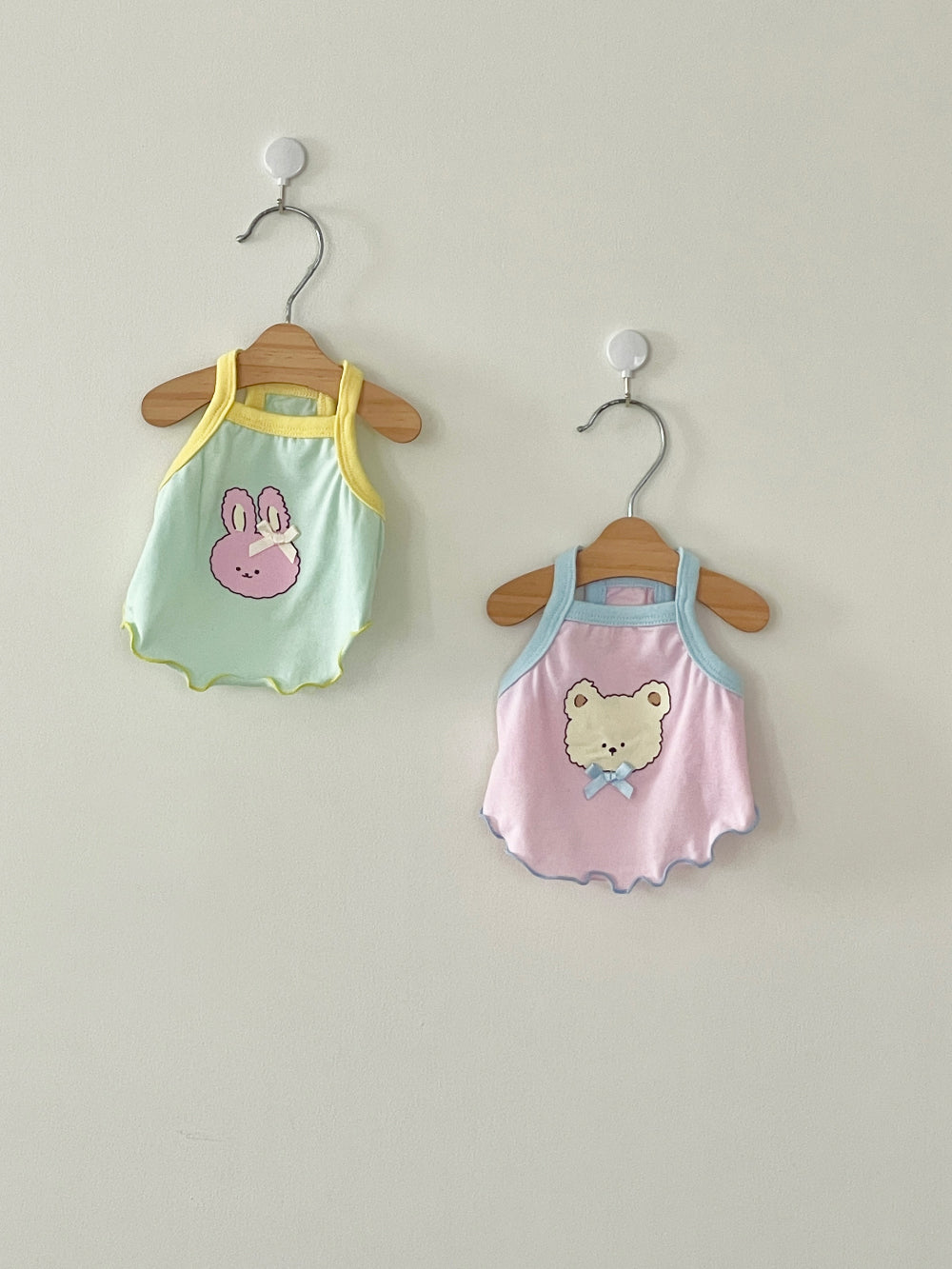 Animal Ribbon Sleeveless Top (2 colors)