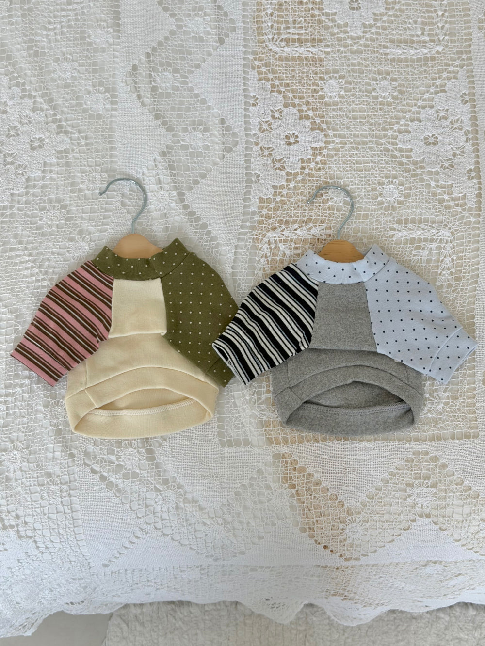 Hug Appliqué Sweatshirt (2 colors)