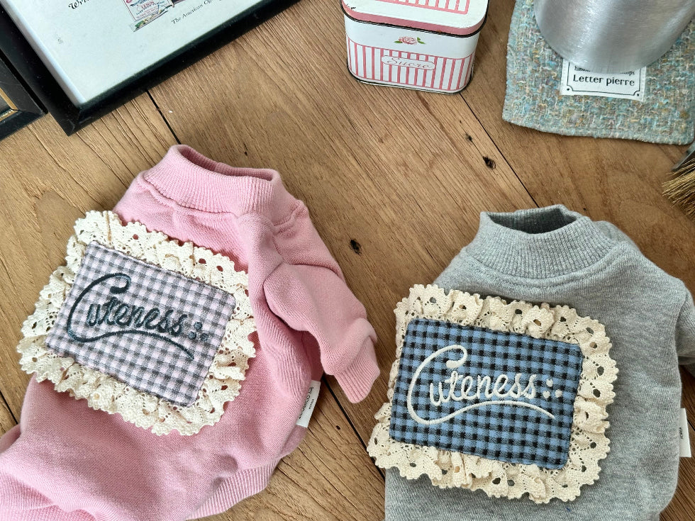 Cuteness Lace Sweatshirt (2 colors)