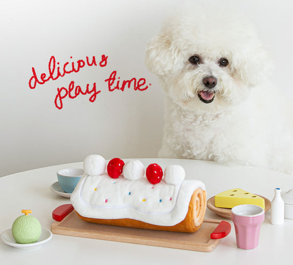 Rollcake Toy